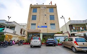 Fabhotel Prime Tushar Elegant